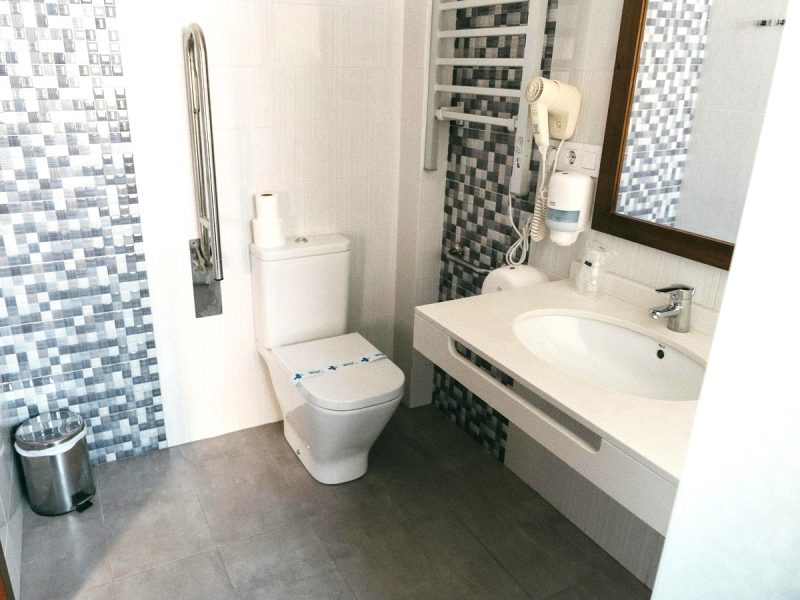 hospedium-hotel-plaza-manjon-habitacion-adaptada-2